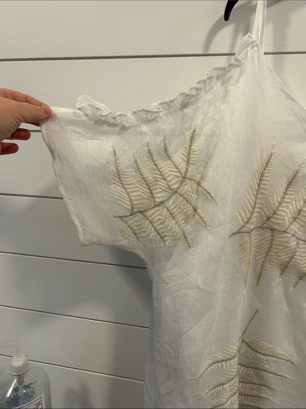 Women’s White Cold-Shoulder Embroidered Top - Picture 3 of 5